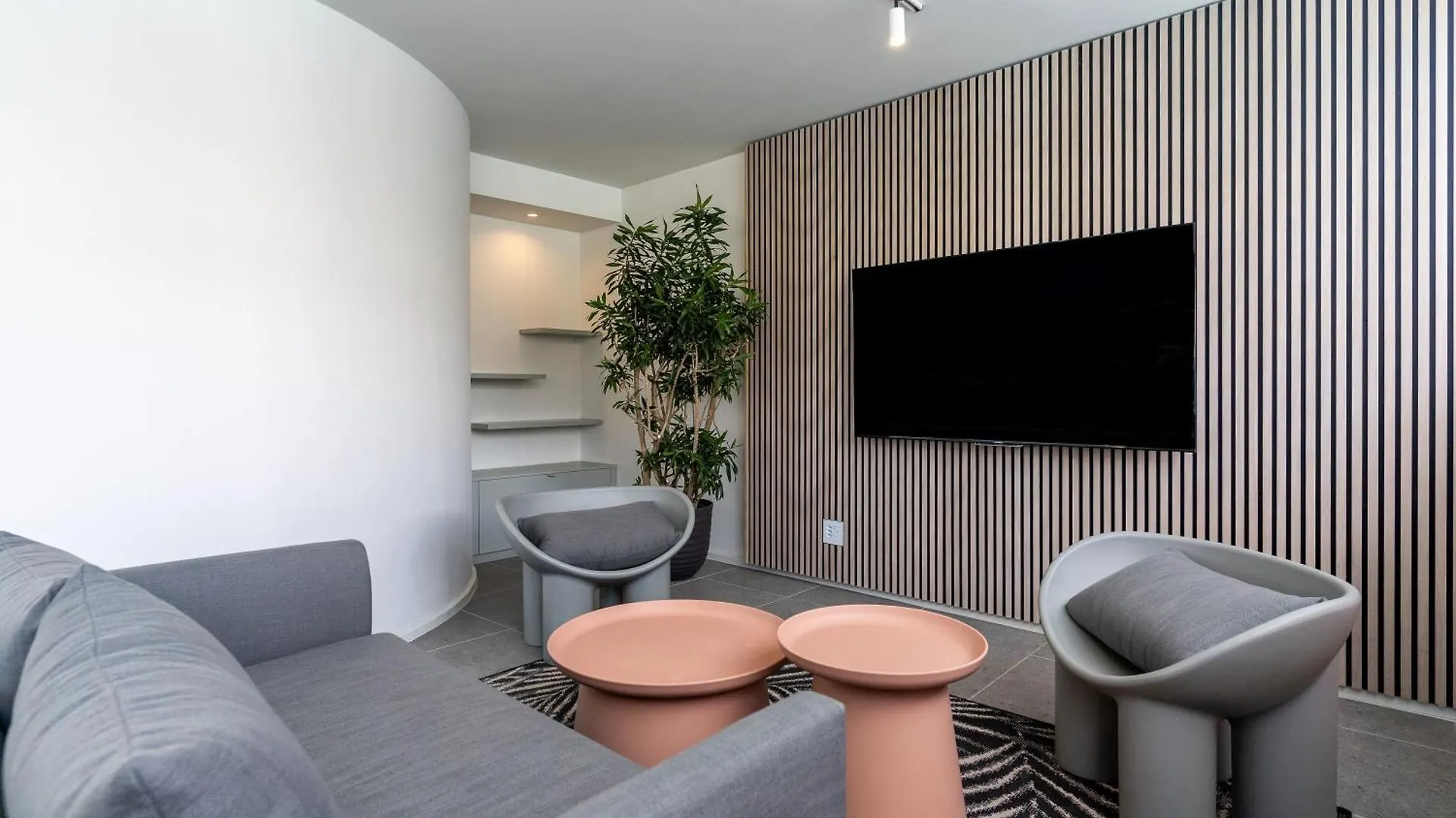 The Rose509: City Centre Stylish Studio Apartment Cape Town 0*,