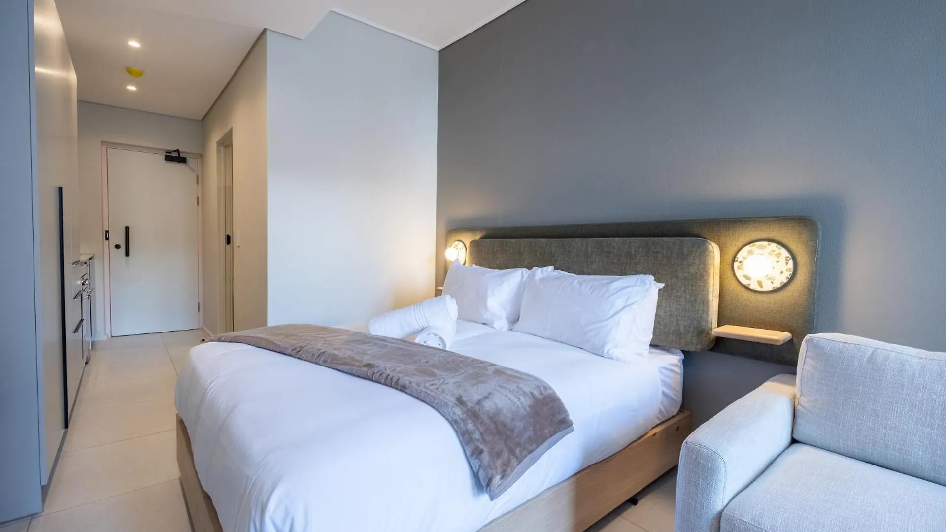 The Rose509: City Centre Stylish Studio Apartment Cape Town