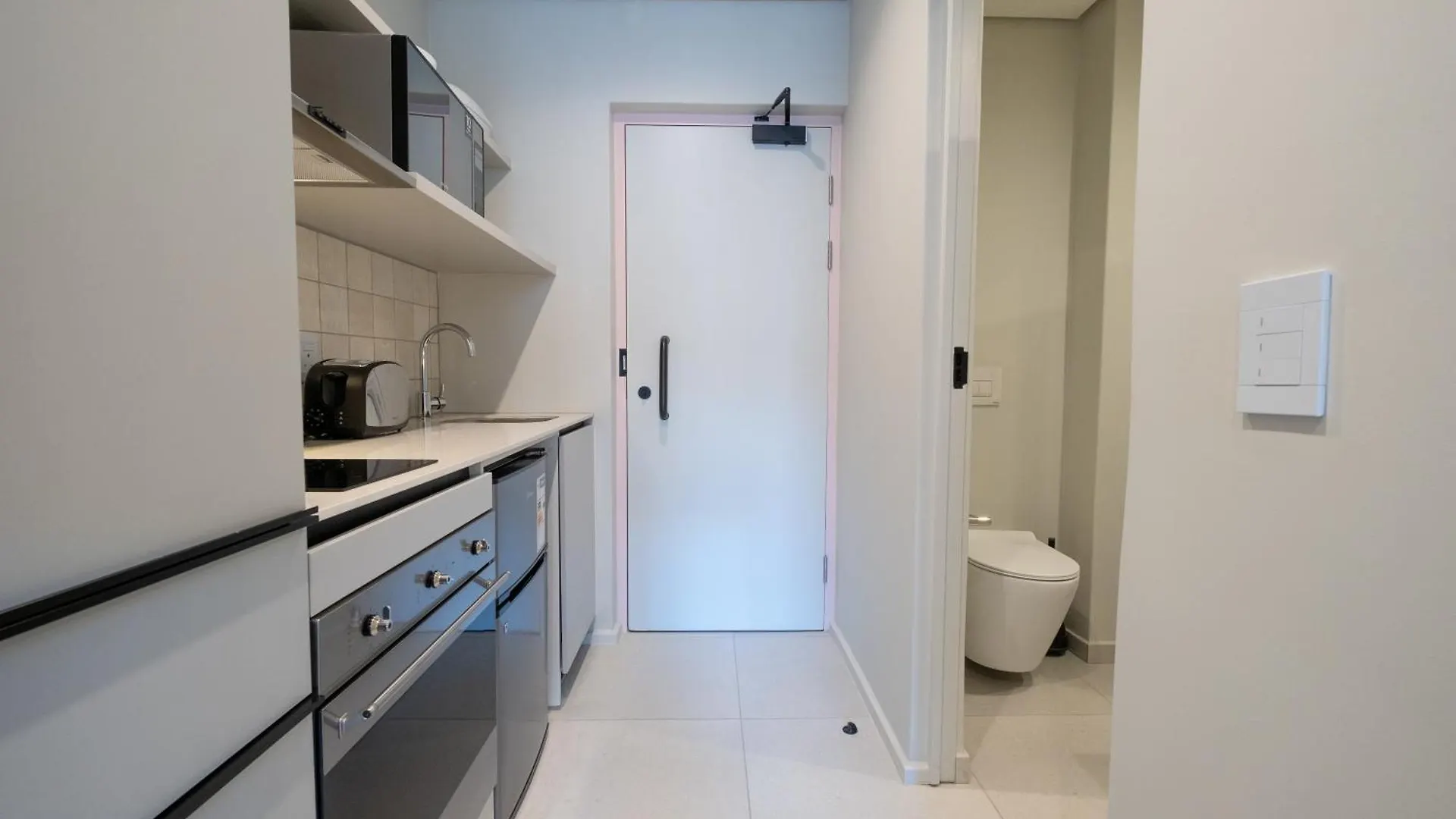 The Rose509: City Centre Stylish Studio Apartment Cape Town Güney Afrika