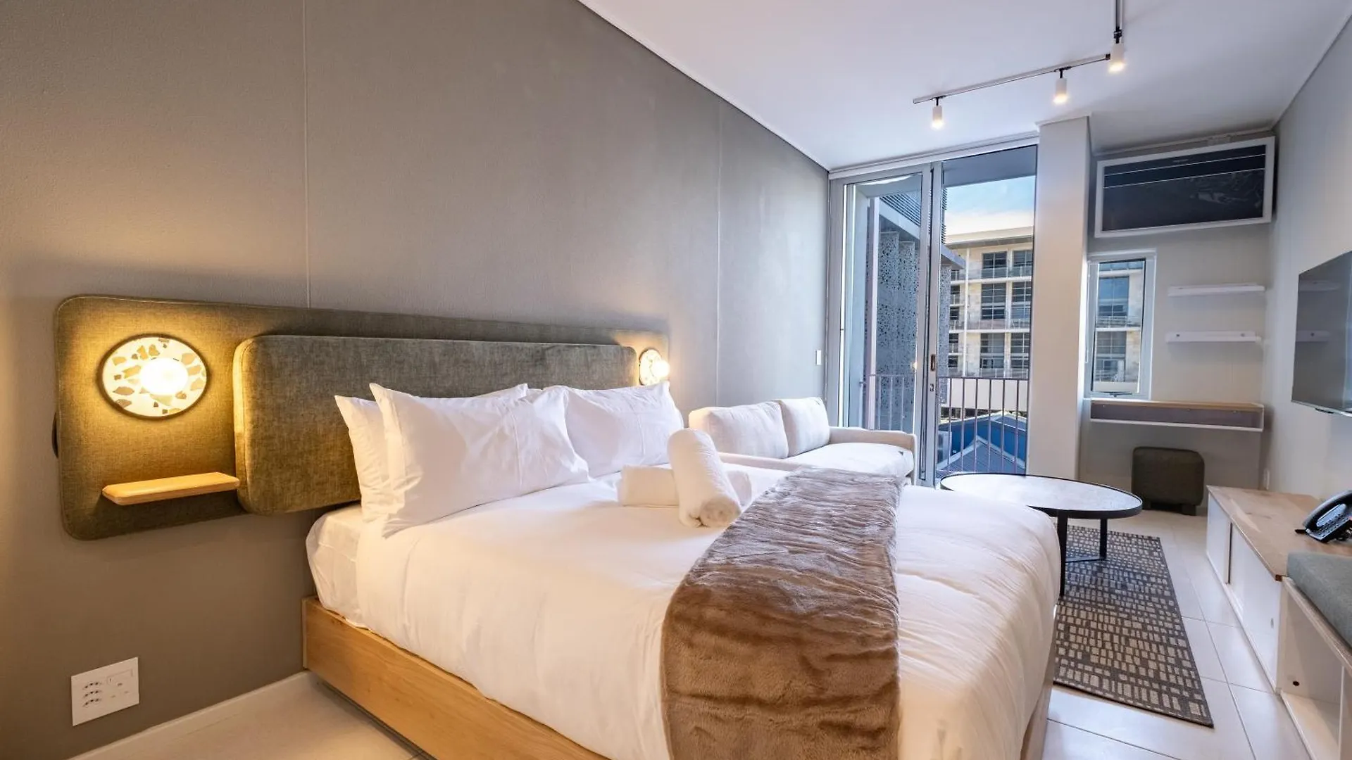 The Rose509: City Centre Stylish Studio Apartment Cape Town Güney Afrika